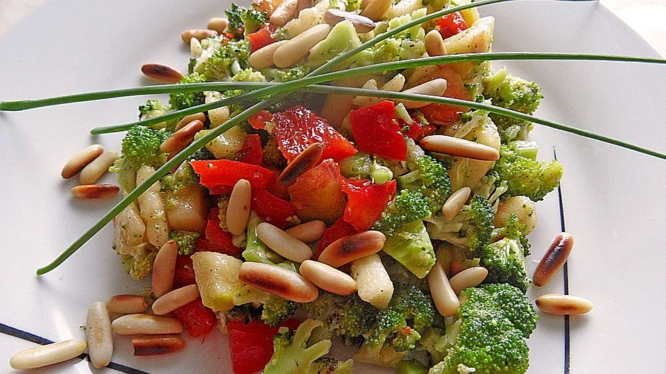 Brokkolisalat