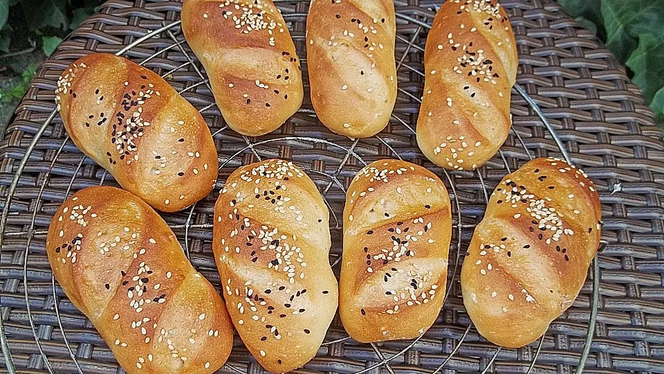Knusprige kleine Brötchen