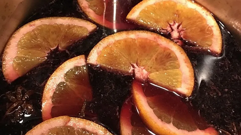 Glühwein rot und weiß
