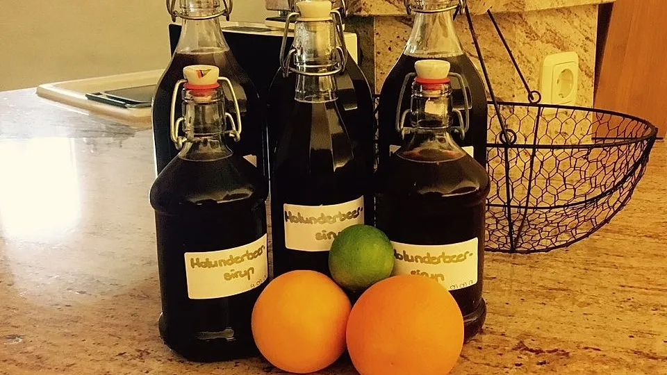Holunderbeeren-Sirup